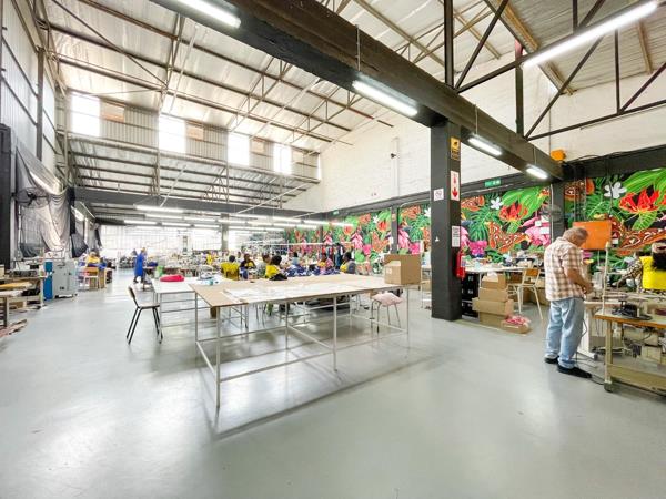 1 000  m² Industrial space