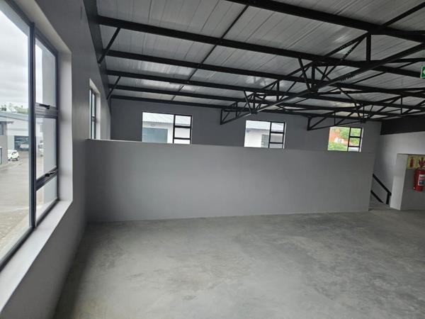 321  m² Commercial space