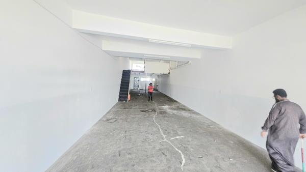 200  m² Retail Space