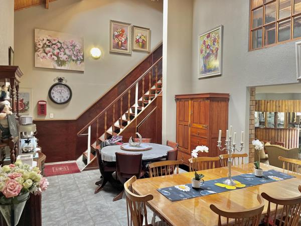 6 Bedroom House