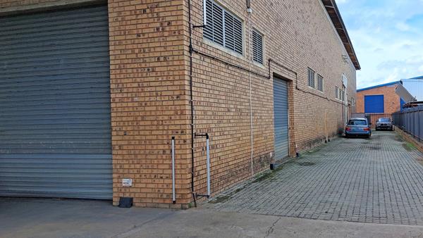 1 000  m² Industrial space