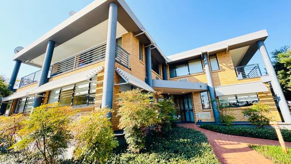 402 m² Office Space