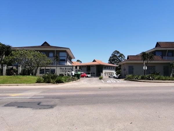 244  m² Commercial space