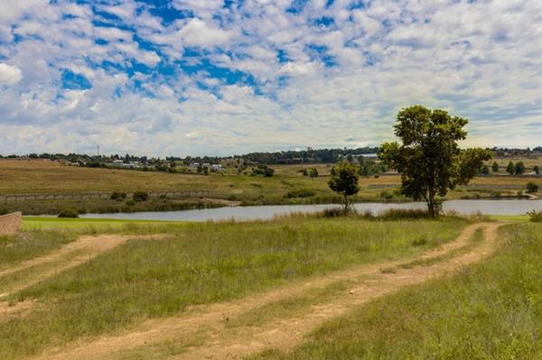 1 200 m² Land