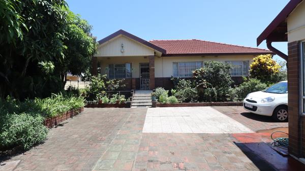 7 Bedroom House