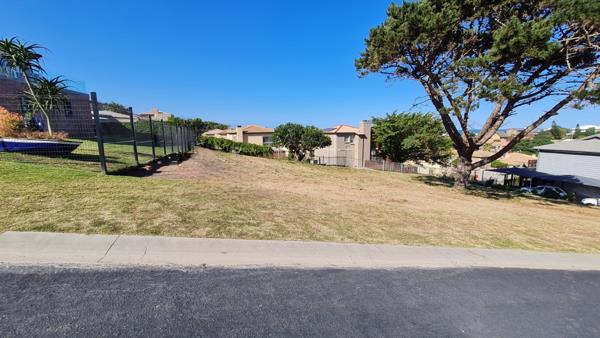780 m² Land