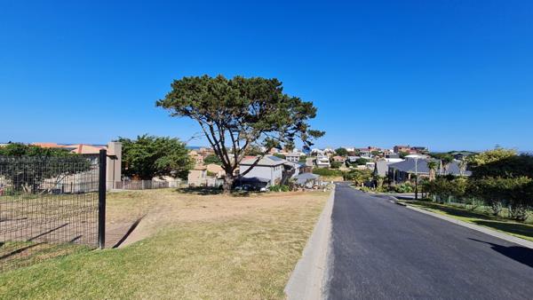 780 m² Land