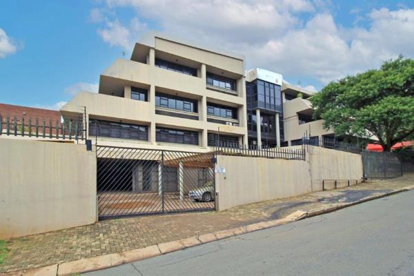 476  m² Commercial space