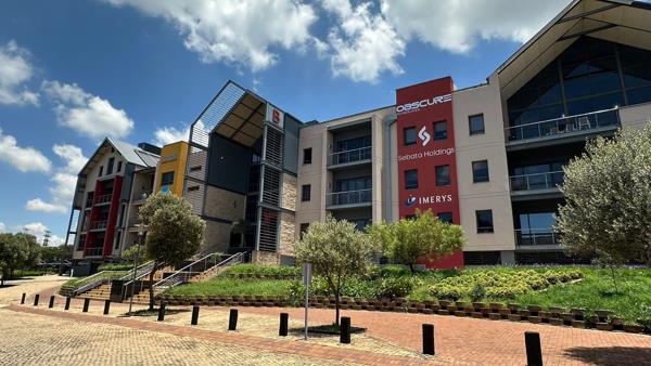 245 m² Commercial space