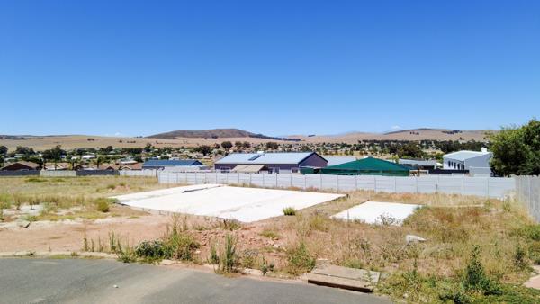 550 m² Land