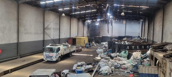 1 400  m² Industrial space