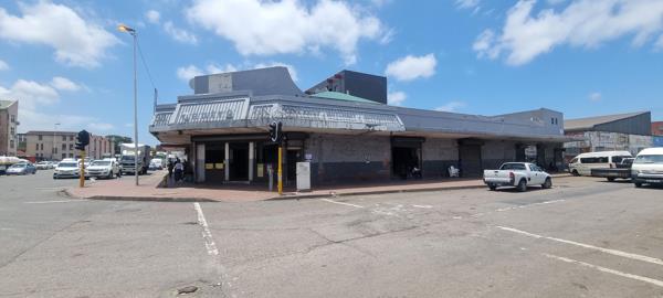 637  m² Retail Space