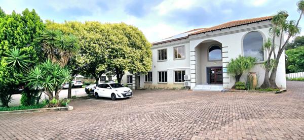 362  m² Office Space