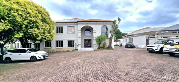 370  m² Office Space