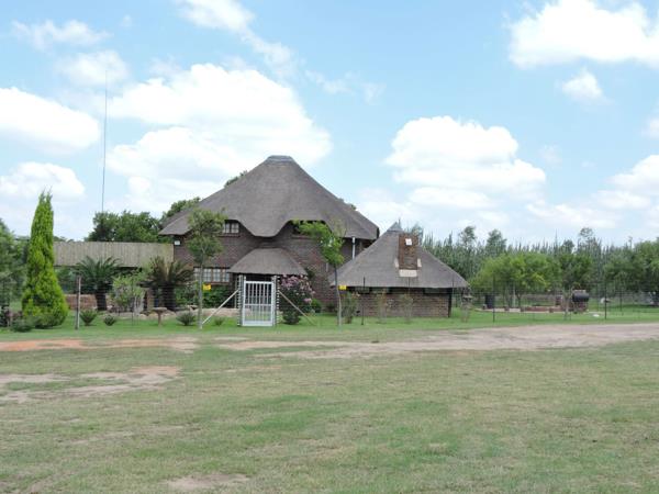 6.7 ha Smallholding