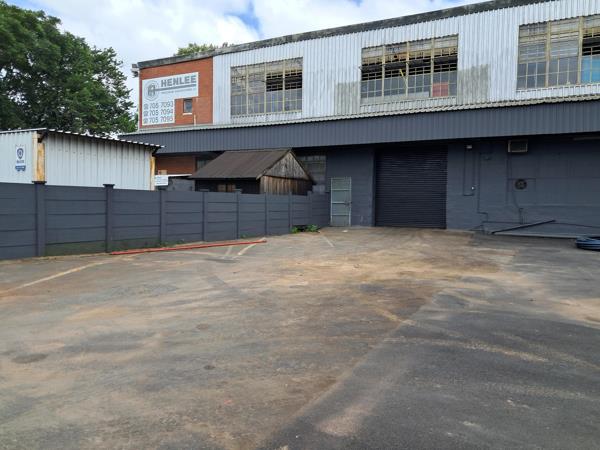 727  m² Industrial space