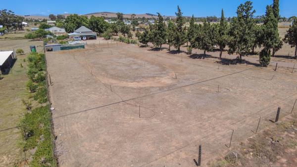 2 000 m² Land