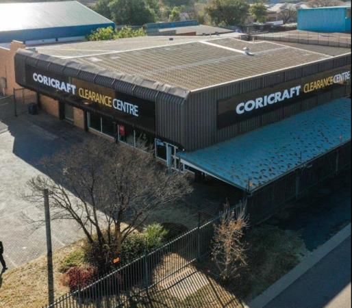 1 000  m² Commercial space