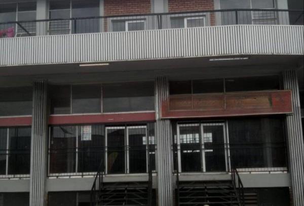 1 930  m² Commercial space