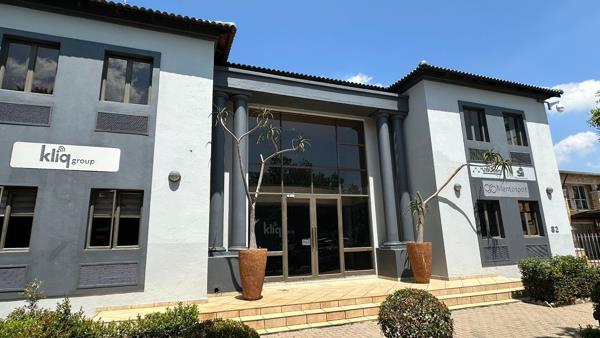 57  m² Commercial space