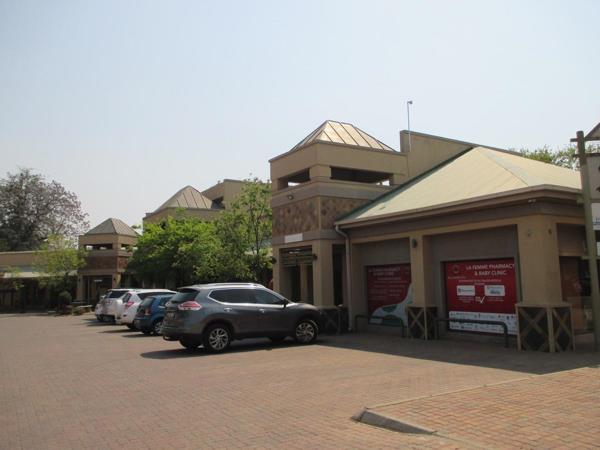 826  m² Office Space