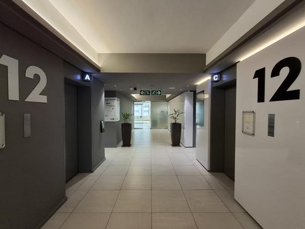 243  m² Commercial space