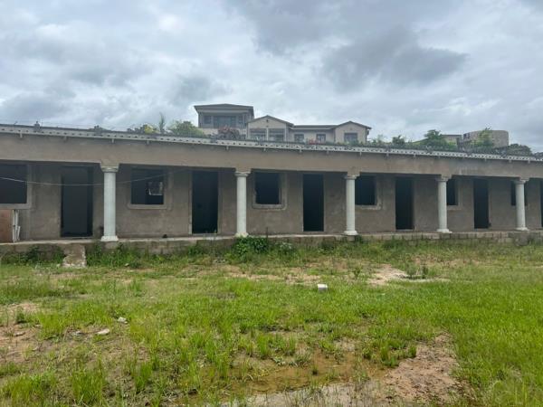 8 Bedroom House