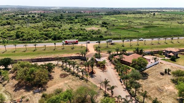 830 m² Land