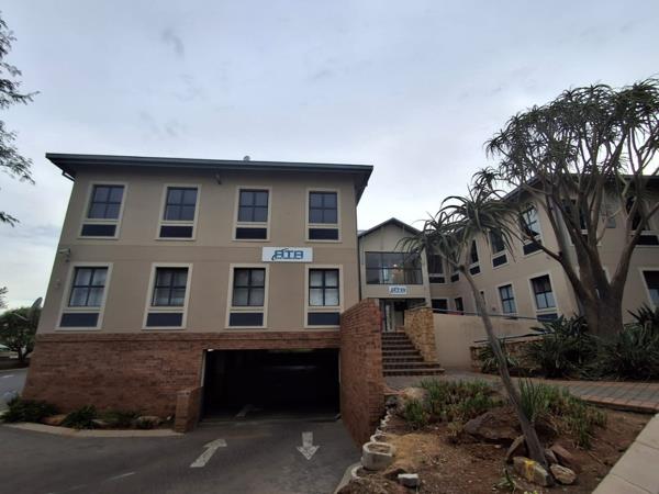 104 m² Commercial space