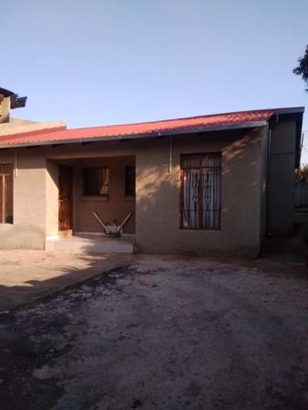 1 Bedroom House