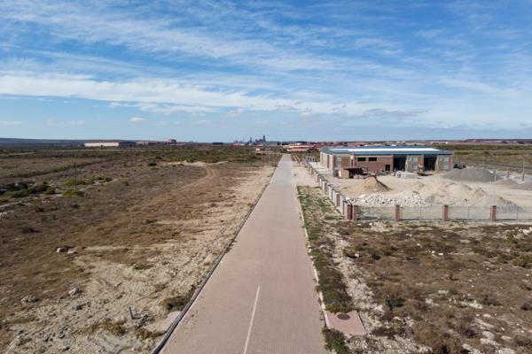 1 642 m² Land