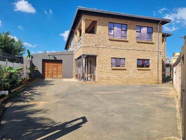 10 Bedroom House