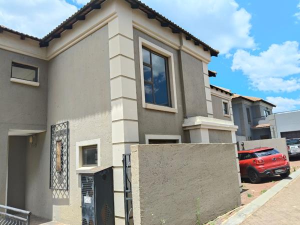 4 Bedroom Townhouse