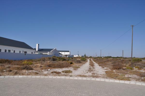 592 m² Land