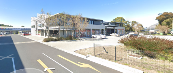 590 m² Retail Space