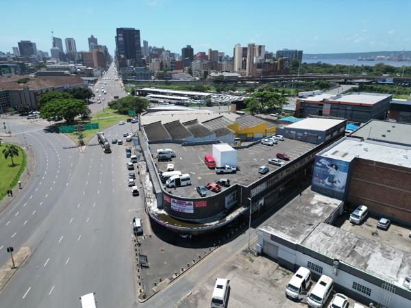 7 733  m² Industrial space