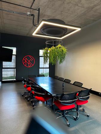 284 m² Office Space