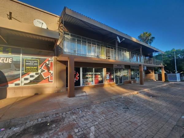 1 944  m² Commercial space