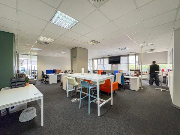 271 m² Commercial space