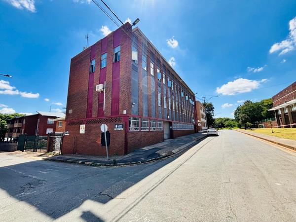 300 m² Commercial space