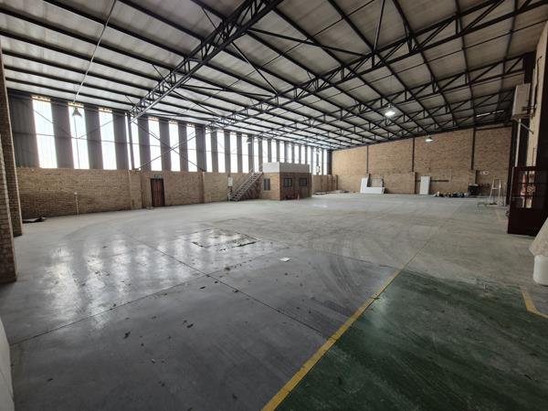 963  m² Industrial space