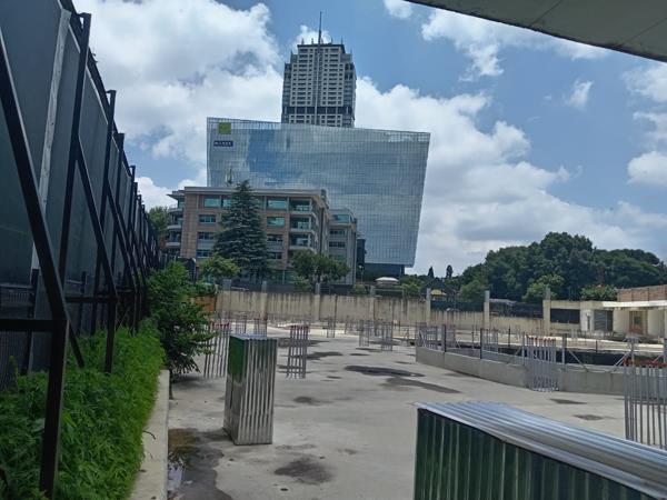 6 640 m² Land
