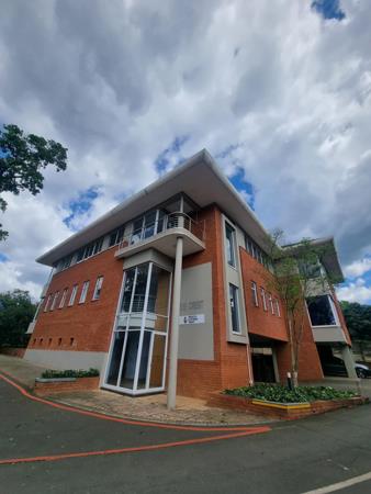 979  m² Office Space