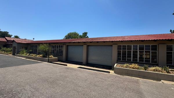 10 000  m² Commercial space