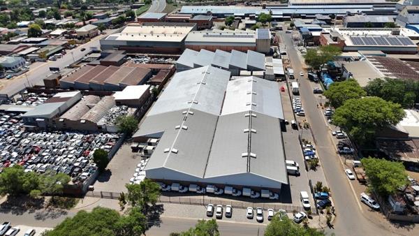 6 873 m² Industrial space