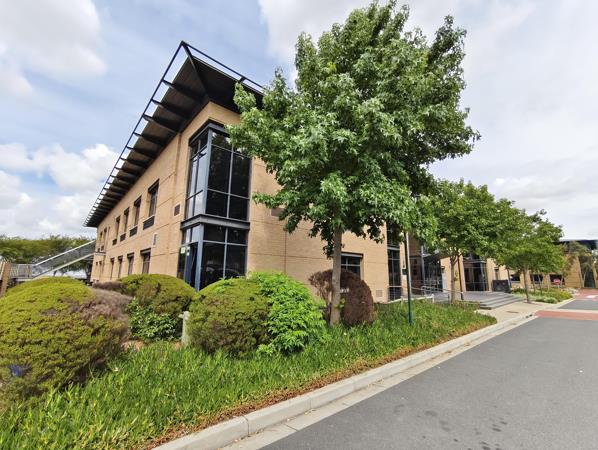 1 014 m² Commercial space