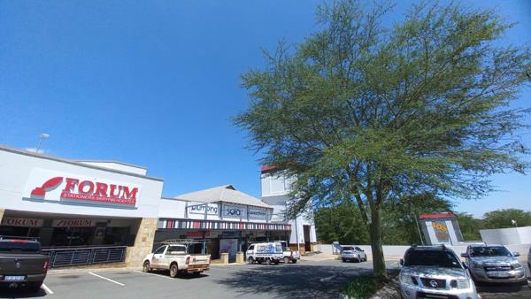 124  m² Commercial space