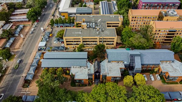 665  m² Commercial space