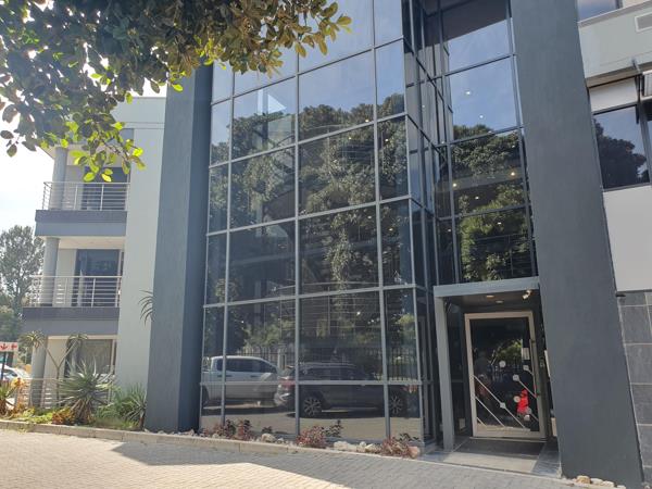 550  m² Commercial space