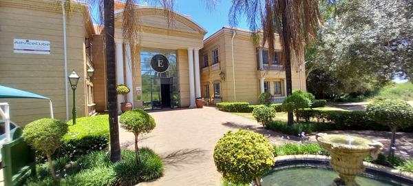 381 m² Commercial space